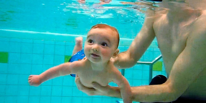 bebe-piscina