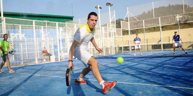 jugar-padel