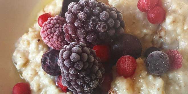 Gachas de Avena con Frutas del Bosque