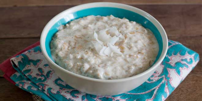 Gachas de Avena con Leche de Coco y Miel Gachas de Avena con Leche de Coco y Miel