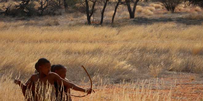 Tribu del Desierto del Kalahari