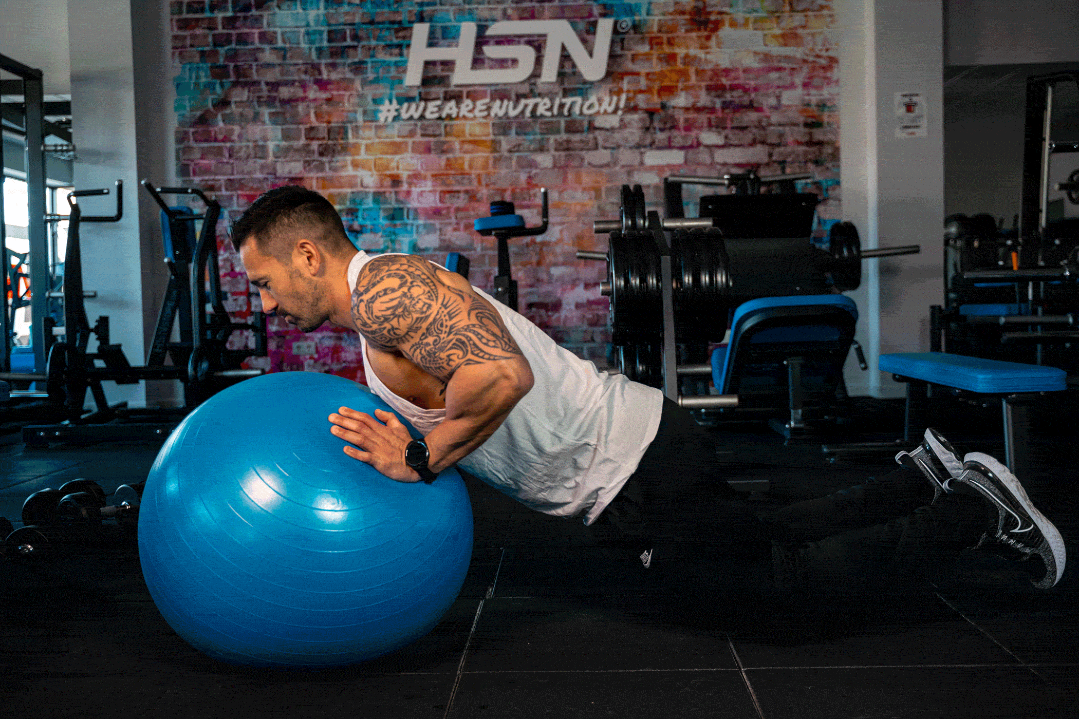 Ball Push Up (de rodillas) Ball Push Up (de rodillas)