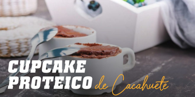 Cupcake Proteico de Cacahuete y Galleta