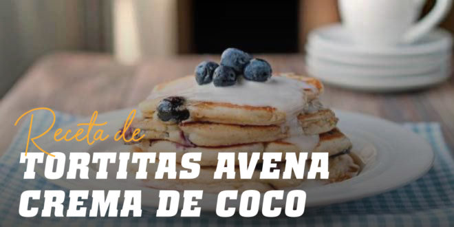 Tortitas de Avena con Crema de Coco Tortitas de Avena con Crema de Coco