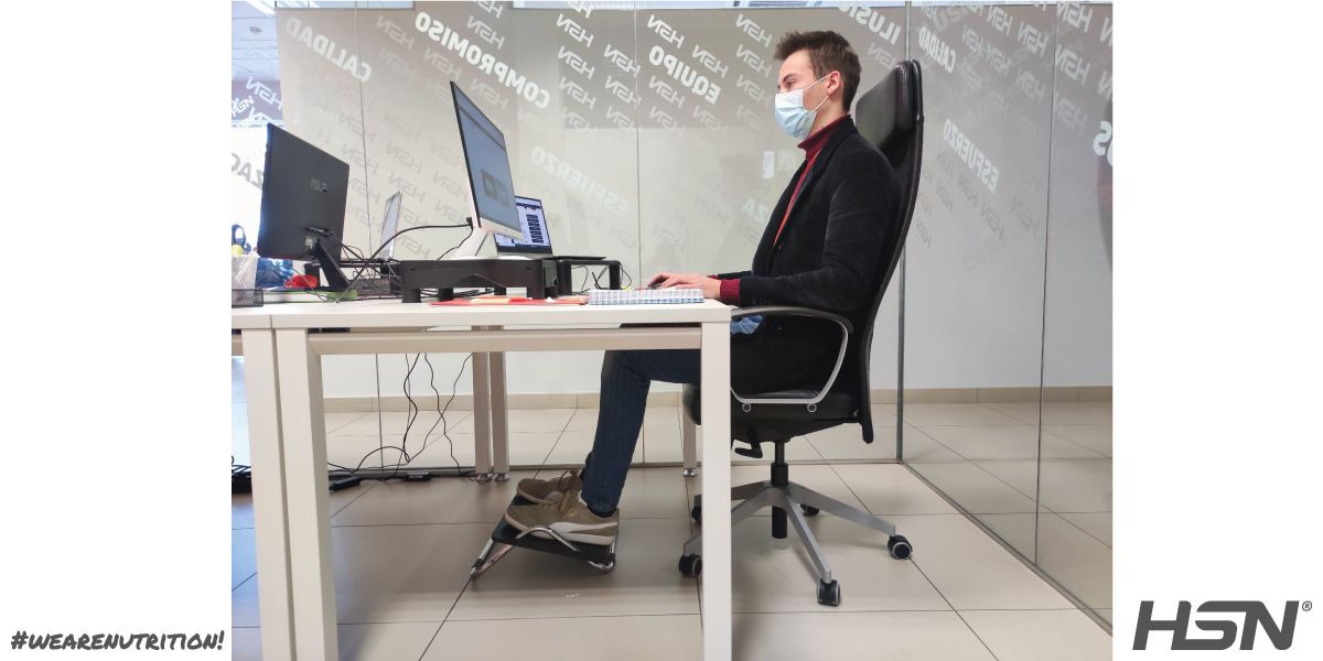 Ejercicios posturales para hacer en oficina