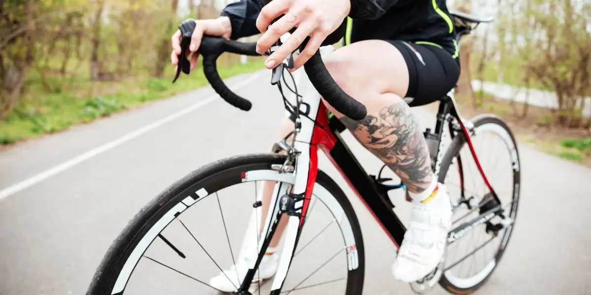 Razones por las que practicar ciclismo en ruta Razones por las que practicar ciclismo en ruta