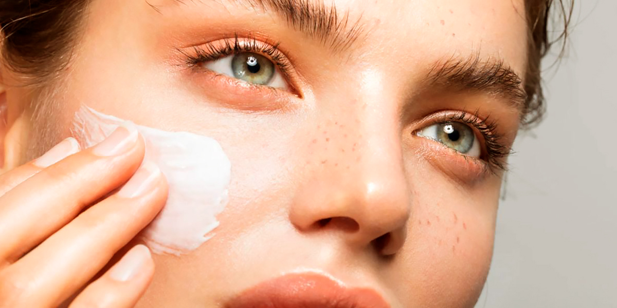 Crema hidratanta para cuidados rostro