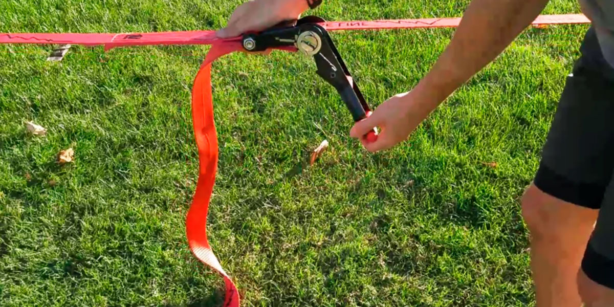 Tensar cuerda slackline Tensar cuerda slackline