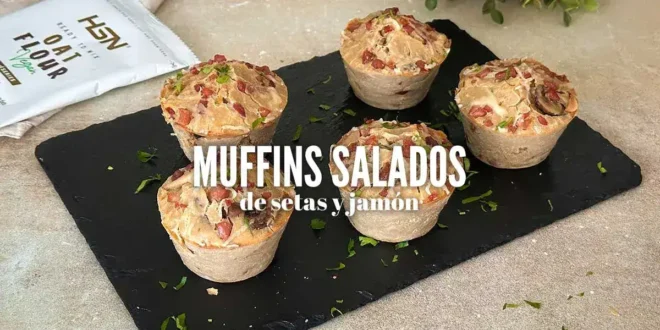 Muffins salados de setas y jamón ricos en proteínas