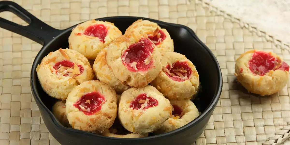 Galletas fitness de coco con fresa