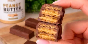 Chocolatinas sin azúcar rellenas de crema de cacahuete